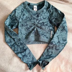 Gymshark Camo Adapt Crop Top in Obsidian Green